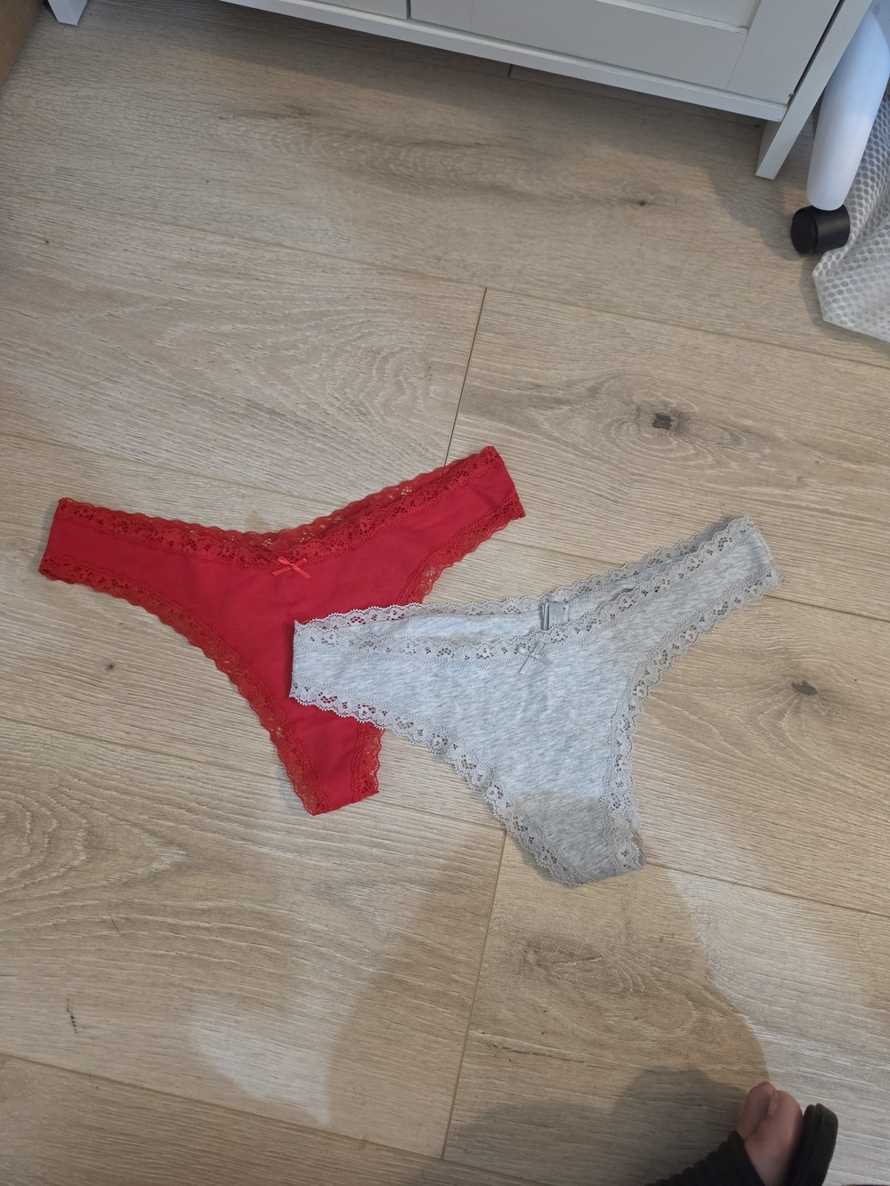 SKIMS Lace Trim Thong - Red & Light Gray